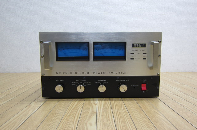 マッキントッシュ（McIntosh）MC2500 パワーアンプ